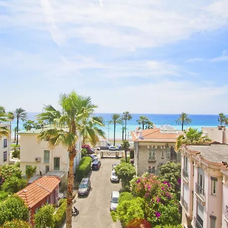 Luxury Sea Front Promenade Apartment